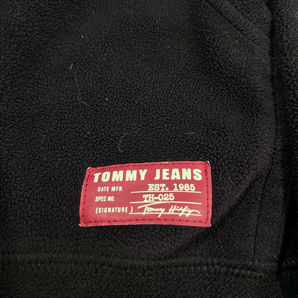 Tommy Hilfiger Vintage Y2K Black Zip-Up Hoodie Sweater - Picture 2 of 11